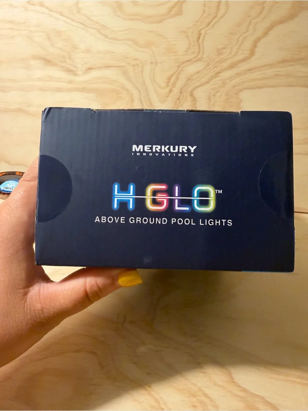 Merkury HGL0 Above Ground Pool Lights - multi-colored remote controlled